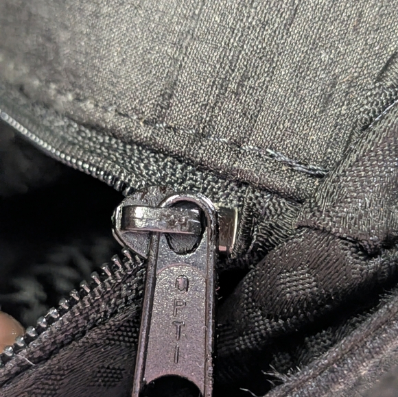 Bally Vintage Black Raw Silk Crossbody Bag with Gold Chain Detail - Picture 10 of 12